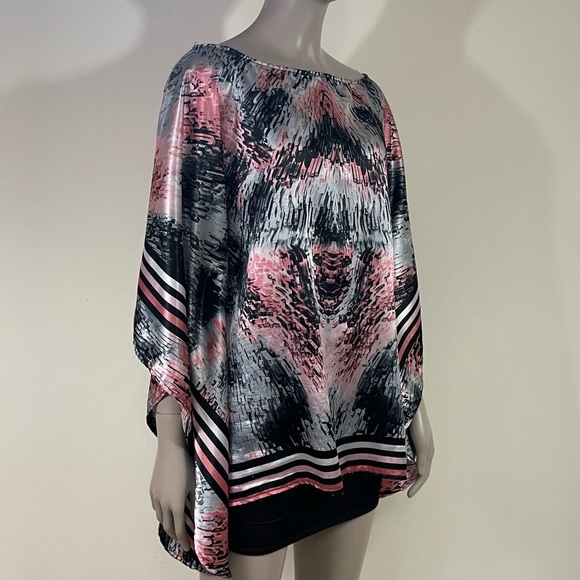 Y2K Silky Abstract Poncho - Picture 4 of 12